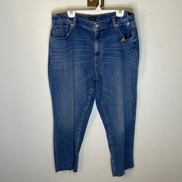 Talbots Denim - TALBOTS Distressed Raw Hem Medium Wash Cotton Blend Everyday Relaxed Jean Sz 16